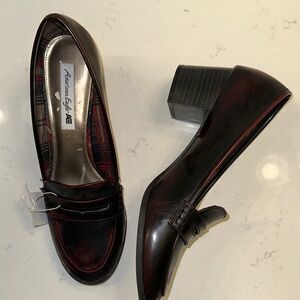 American Eagle Outfitters Women's Dark Red and Black Loafers